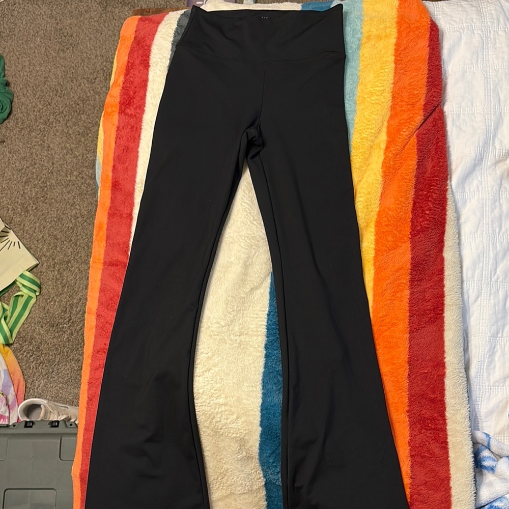 American Eagle Outfitters Black Leggings Sporty Bottoms